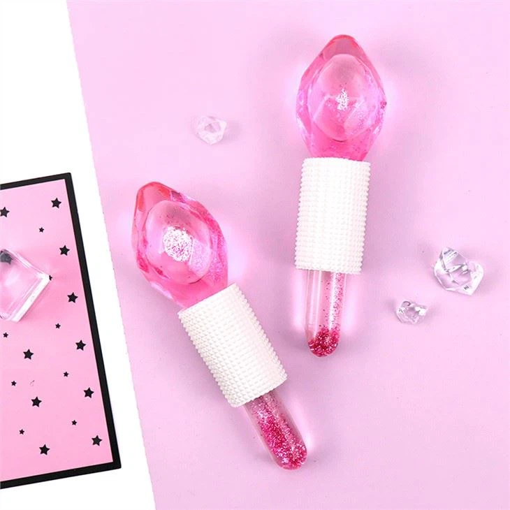 Face masszírozó jéggömbök rutinja csökkenti a szem puffasztását