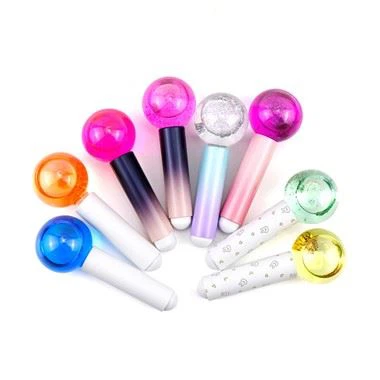 Masszázs jéggömbök az archoz cserélhető gumi markolatokkal